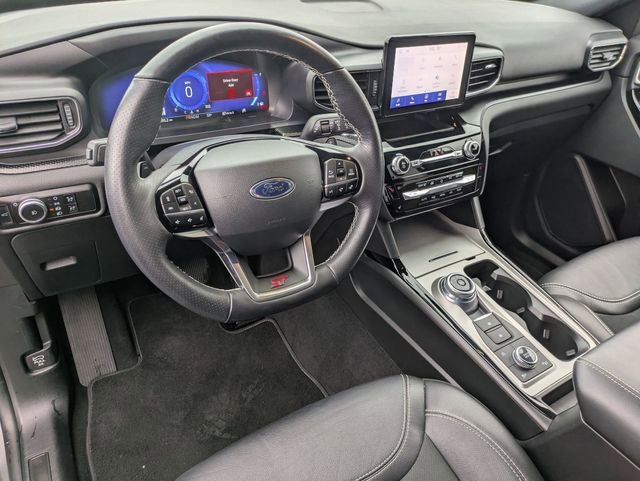 Used 2023 Ford Explorer ST w/ ST High-Performance Pack image 10
