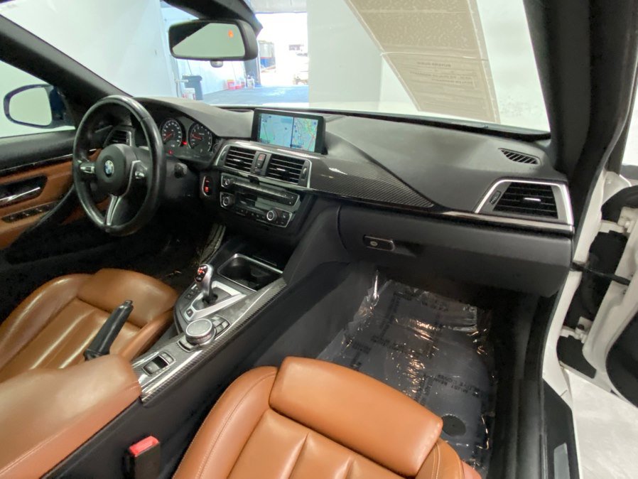Used 2016 BMW M4 Convertible RWD image 92