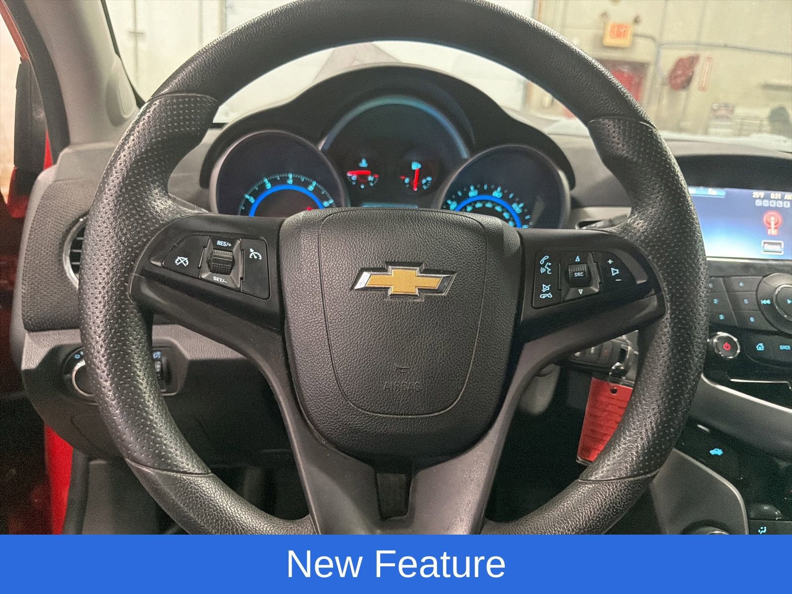 Used 2016 Chevrolet Cruze LT w/ Technology Package image 12
