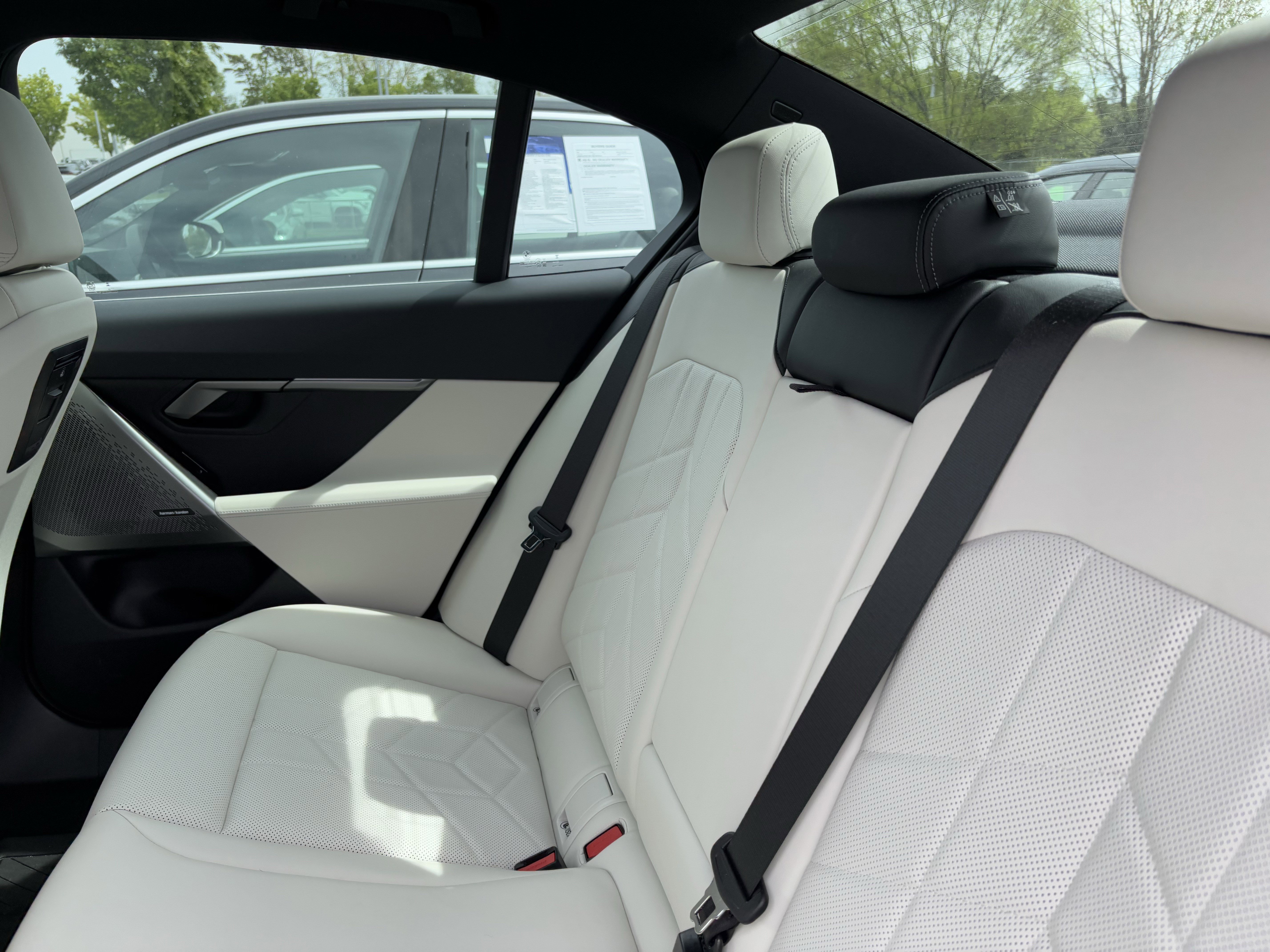 Certified 2026 BMW 530i w/ Premium Package image 33