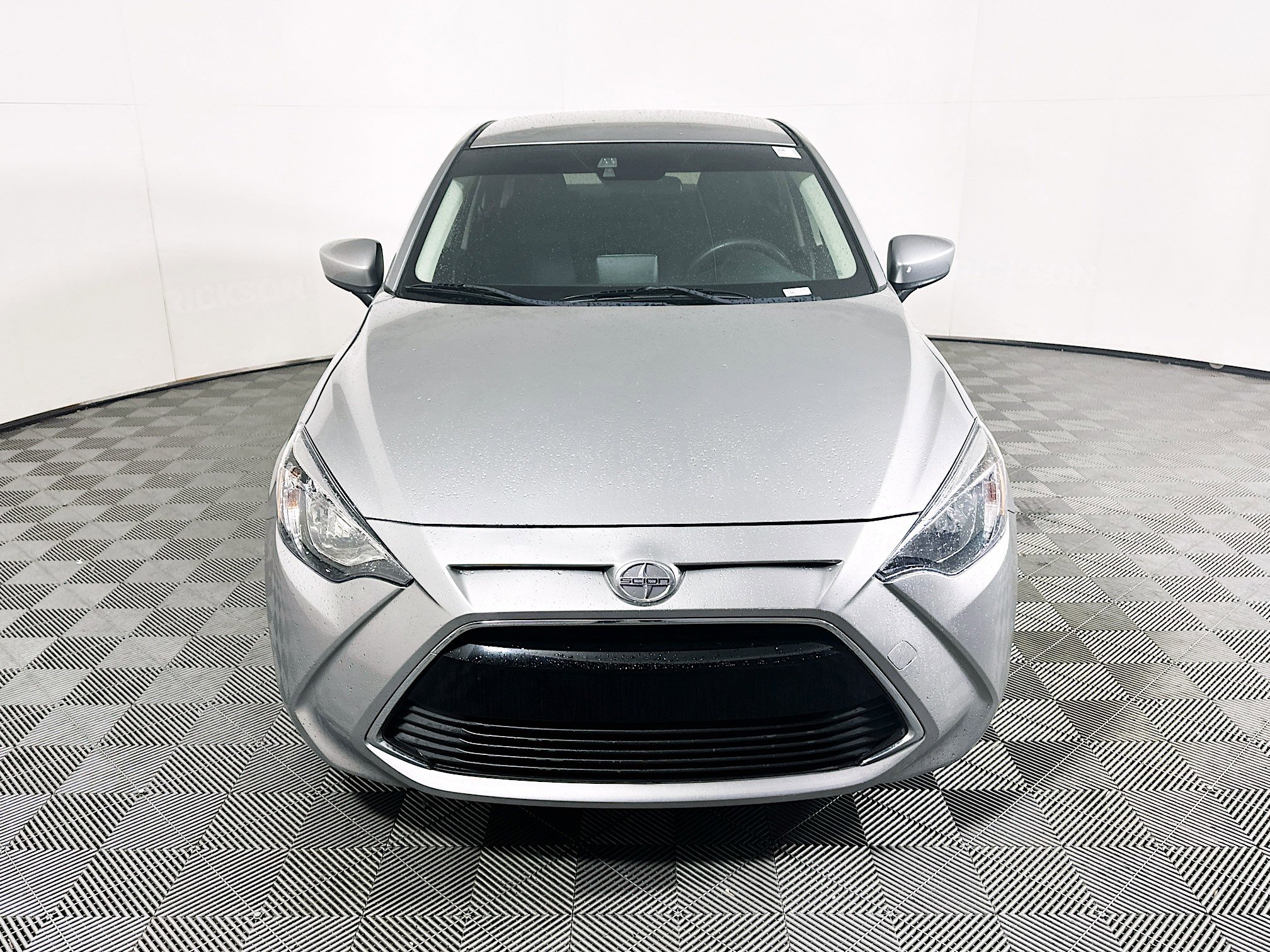 Used 2016 Scion iA FWD image 8