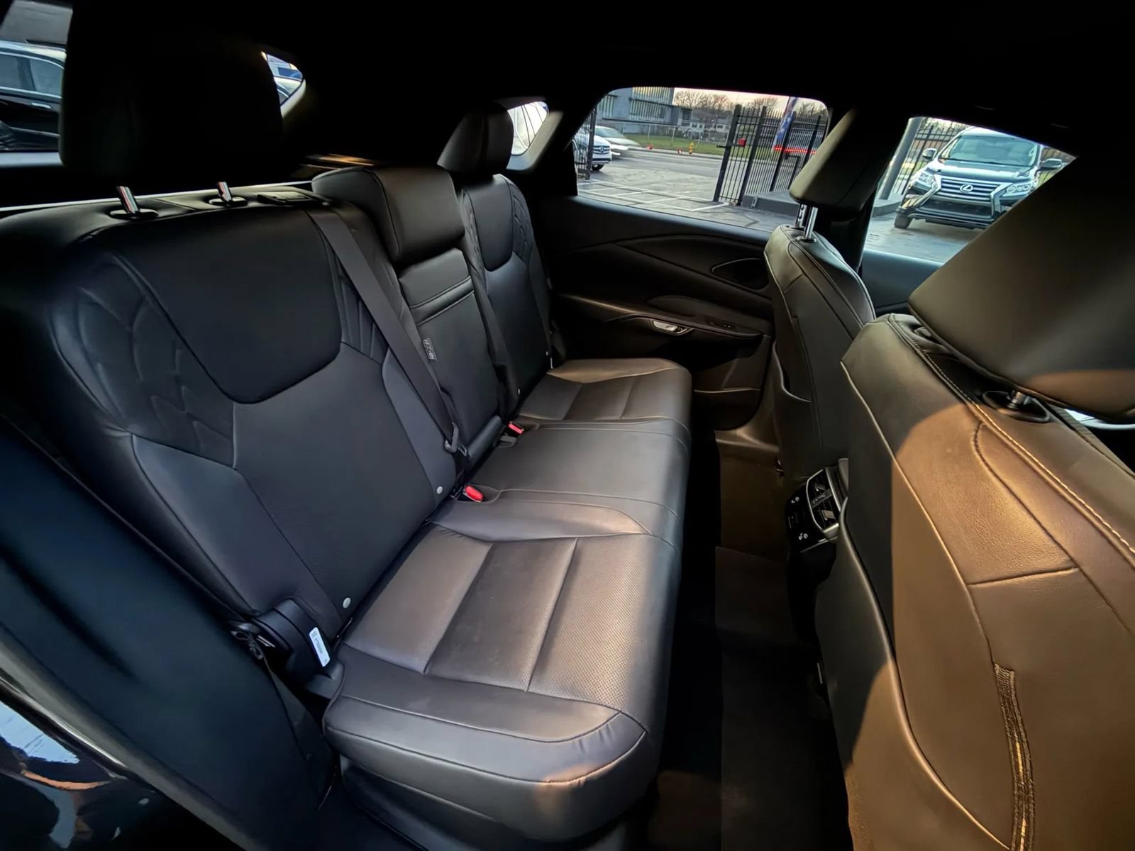 Used 2023 Lexus RX 350 FWD image 33