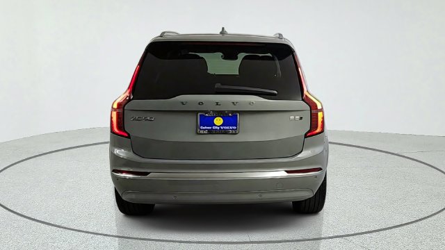 Certified 2026 Volvo XC90 B5 Core AWD/4WD image 6