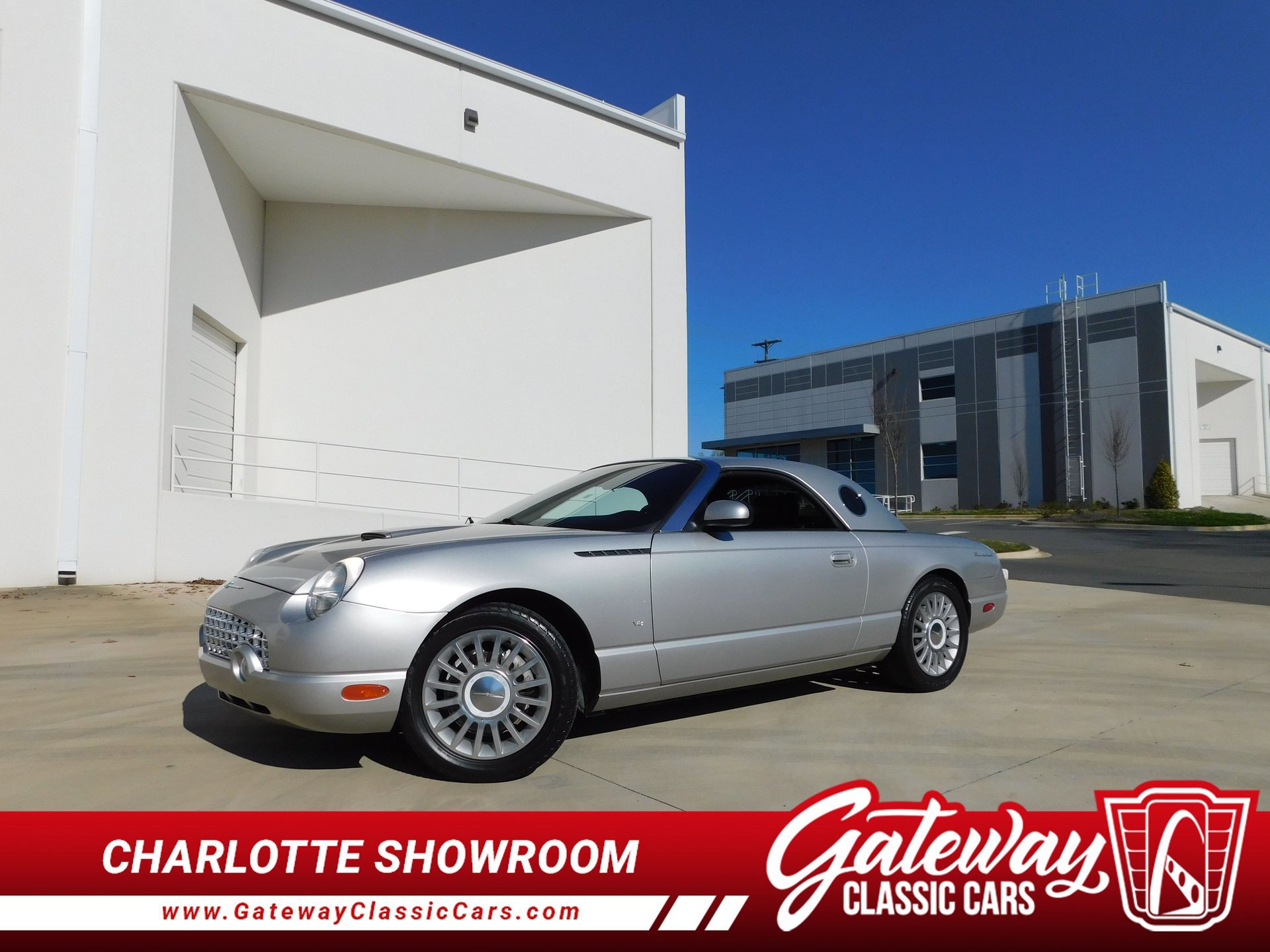 Used 2004 Ford Thunderbird