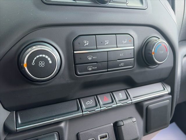 Used 2021 Chevrolet Silverado 2500 Custom w/ Custom Value Package image 14