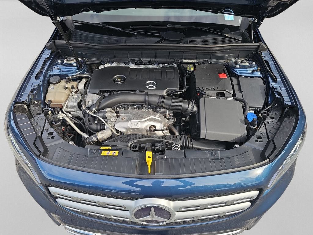 Used 2023 Mercedes-Benz GLB 250 4MATIC w/ Premium Package image 32
