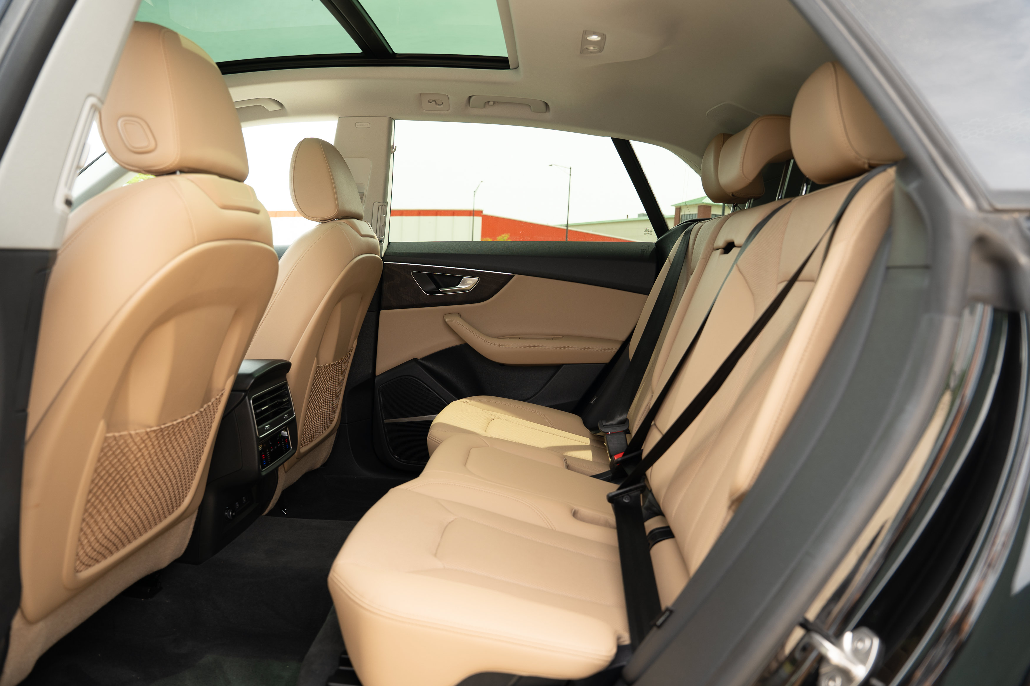 Certified 2023 Audi Q8 Premium Plus AWD/4WD image 25