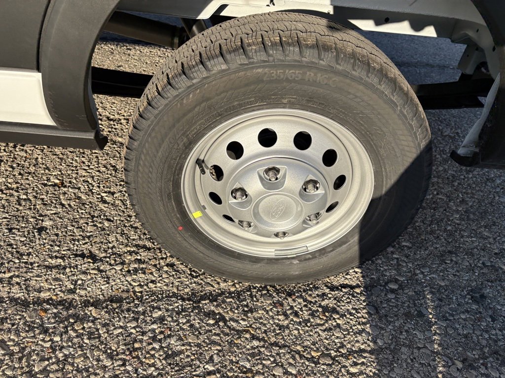 New 2026 Ford Transit 250 148 Medium Roof Extended AWD image 27