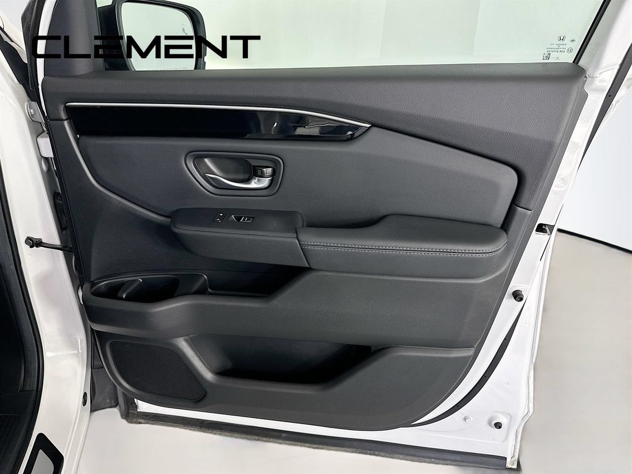 Used 2025 Honda Pilot EX-L image 36