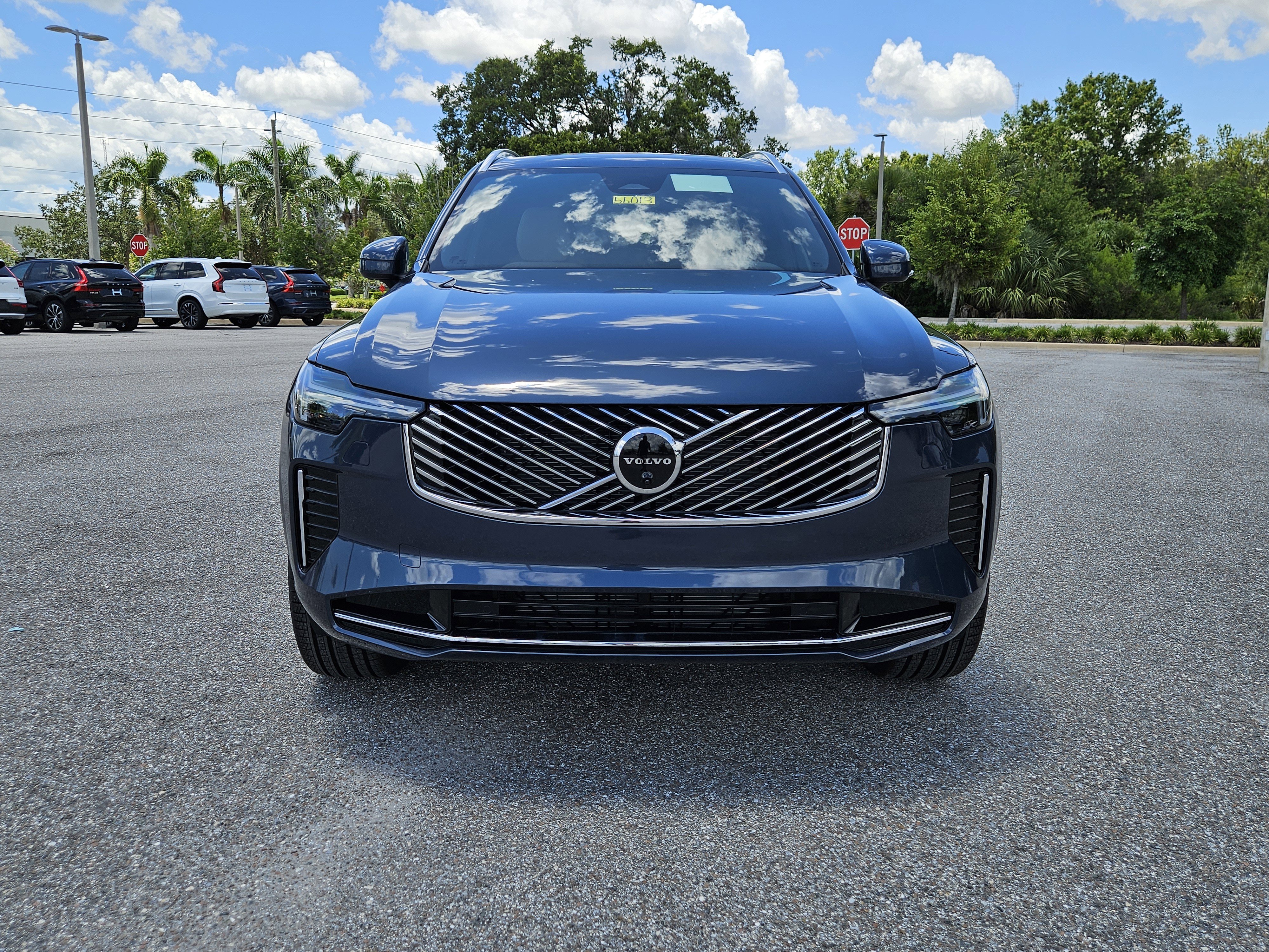 New 2026 Volvo XC90 B5 Plus image 2