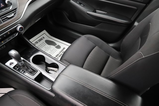 Used 2024 Nissan Altima 2.5 SV image 25