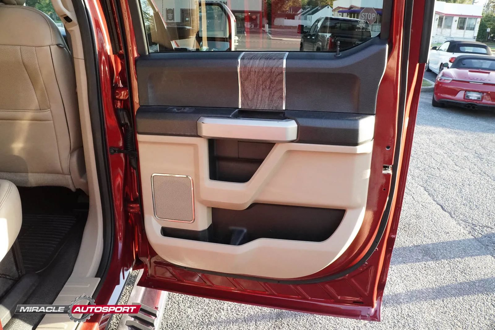 Used 2019 Ford F250 Lariat w/ Lariat Value Package AWD/4WD image 36