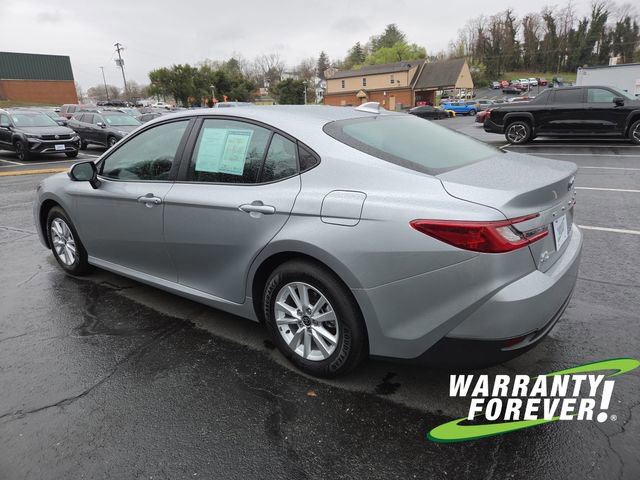 Used 2025 Toyota Camry LE AWD/4WD image 5