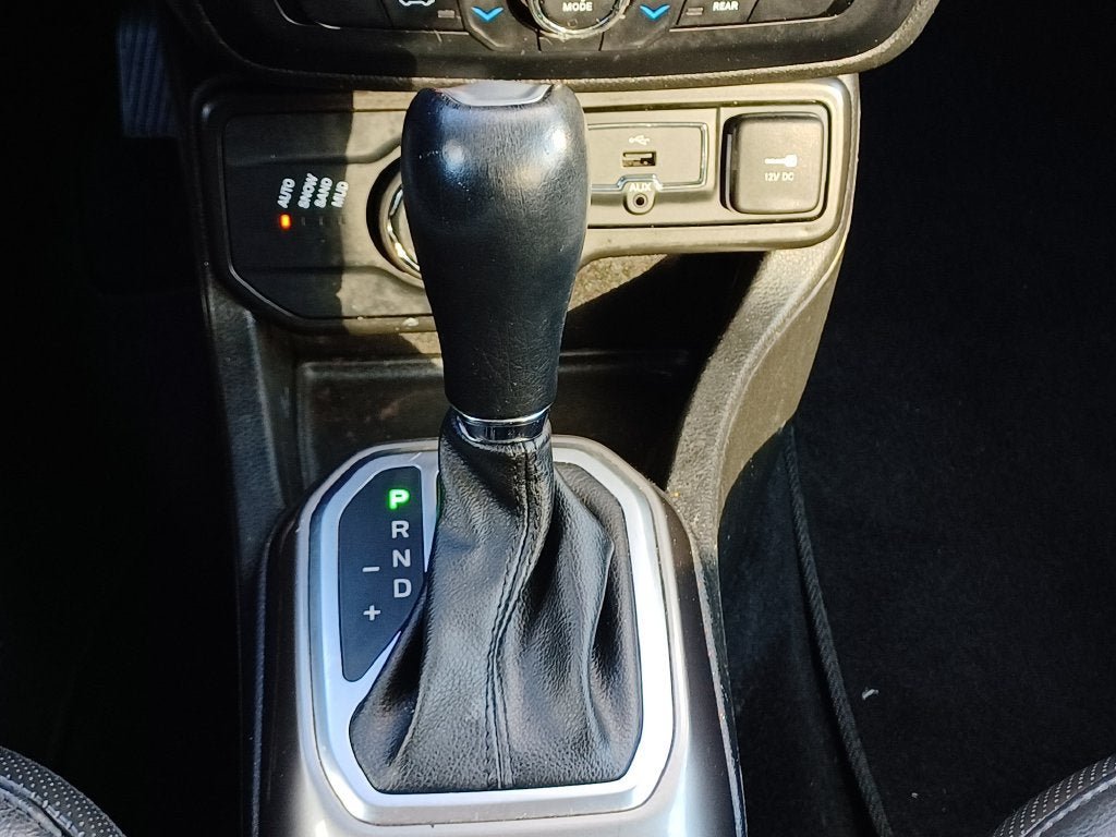 Used 2021 Jeep Renegade Limited AWD/4WD image 20