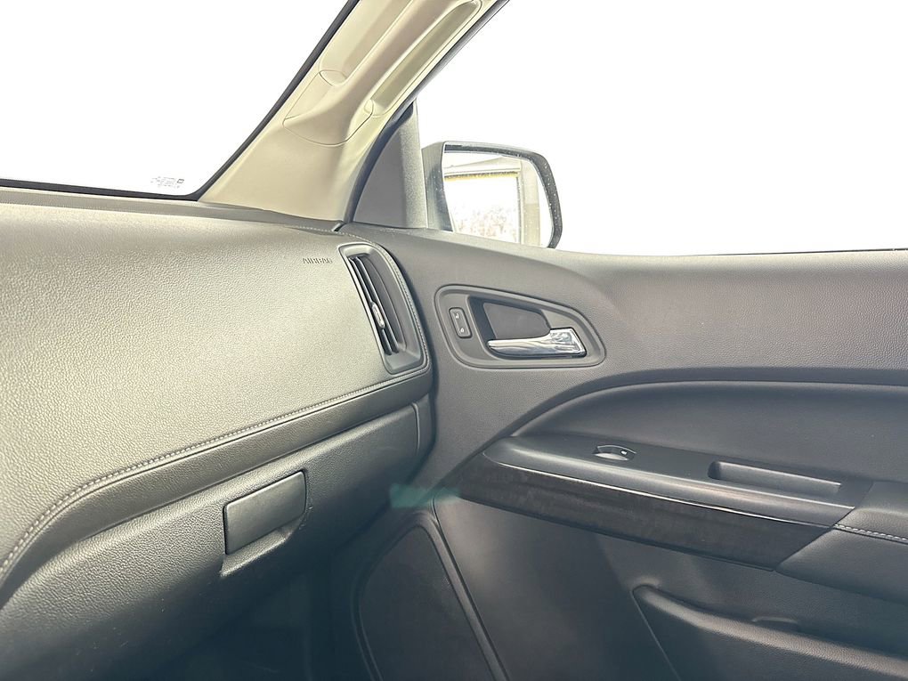 Used 2018 GMC Canyon SLE image 32