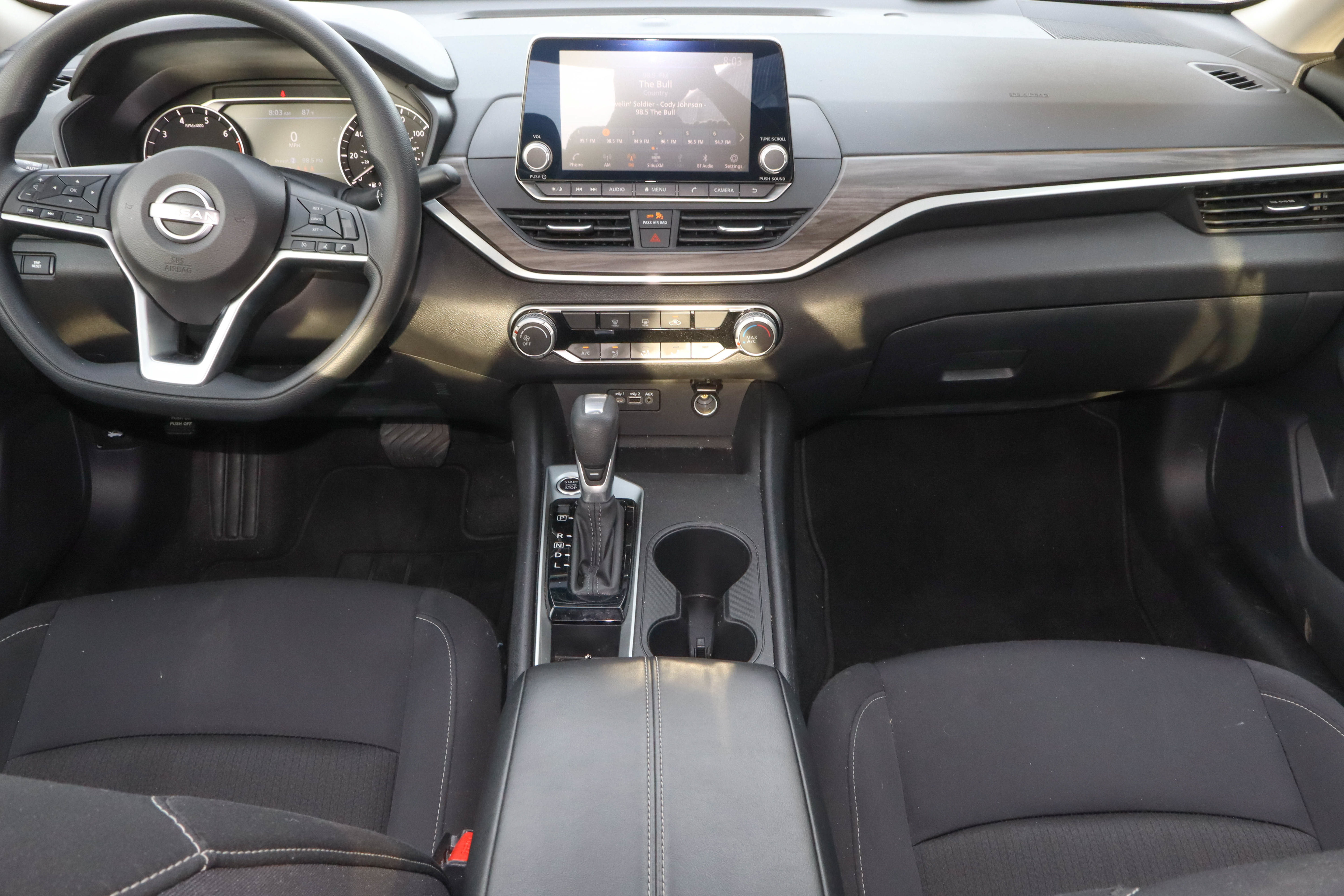 Used 2025 Nissan Altima 2.5 SV FWD image 10