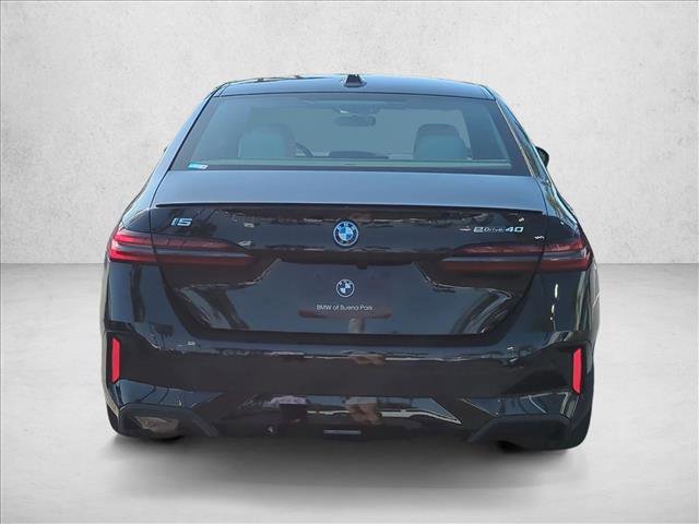 New 2026 BMW i5 eDrive40 w/ M Sport Package image 8