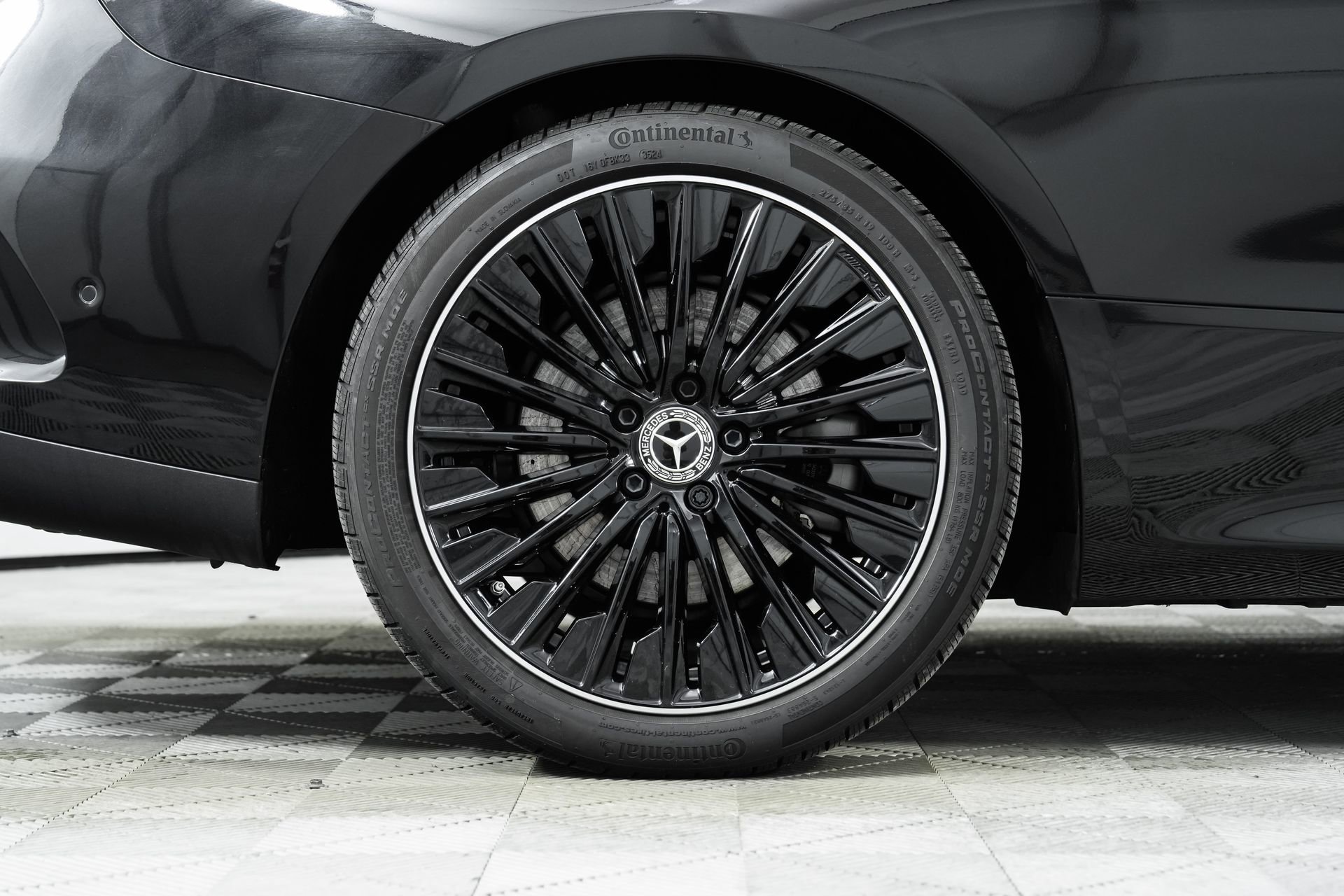 Used 2025 Mercedes-Benz CLE 450 4MATIC Coupe image 10