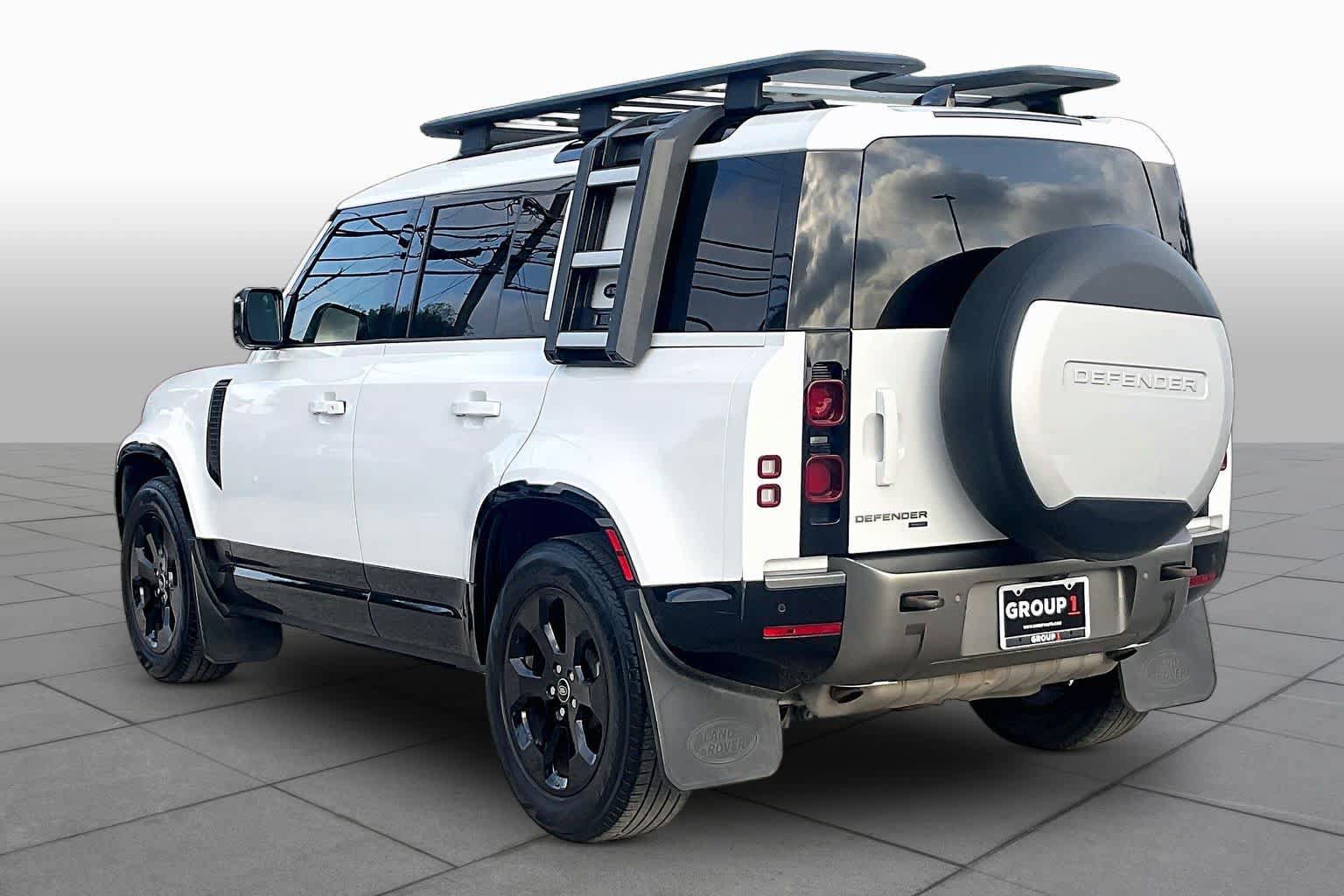 Used 2022 Land Rover Defender 110 X-Dynamic HSE AWD/4WD image 12