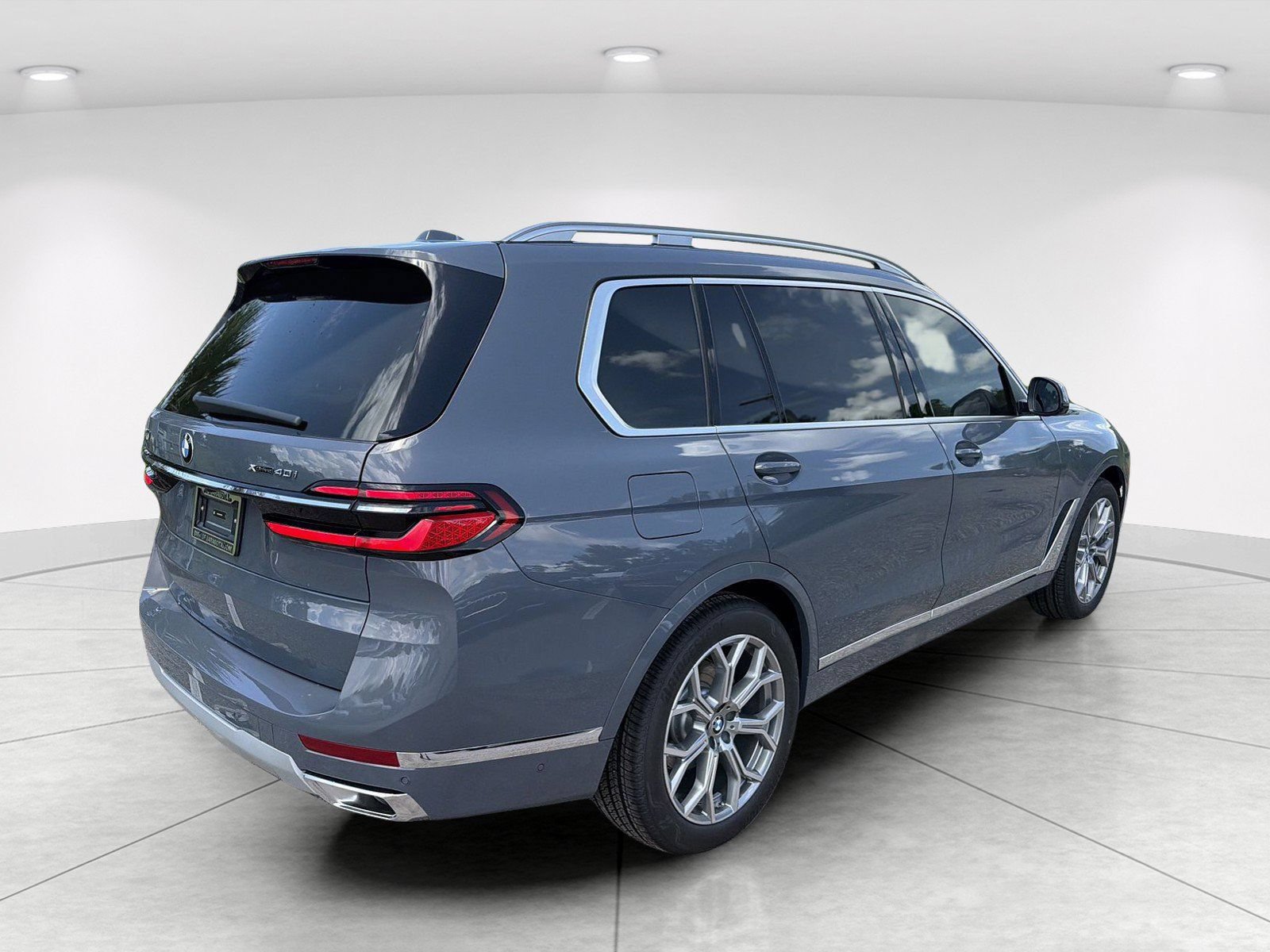 New 2027 BMW X7 xDrive40i w/ Executive Package AWD/4WD image 4