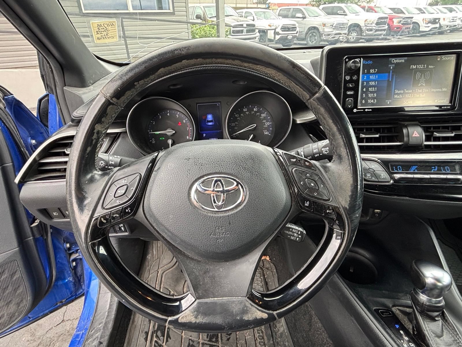 Used 2018 Toyota C-HR XLE FWD image 7