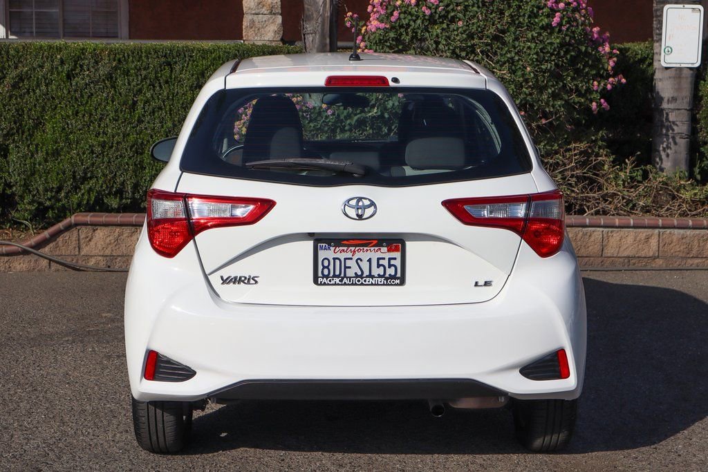 Used 2018 Toyota Yaris LE w/ Carpet Mat Package image 7