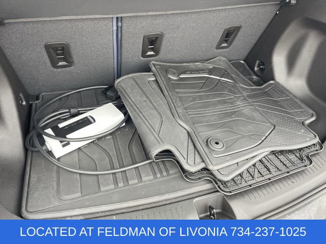 Certified 2023 Chevrolet Bolt EUV LT w/ Convenience Package image 33