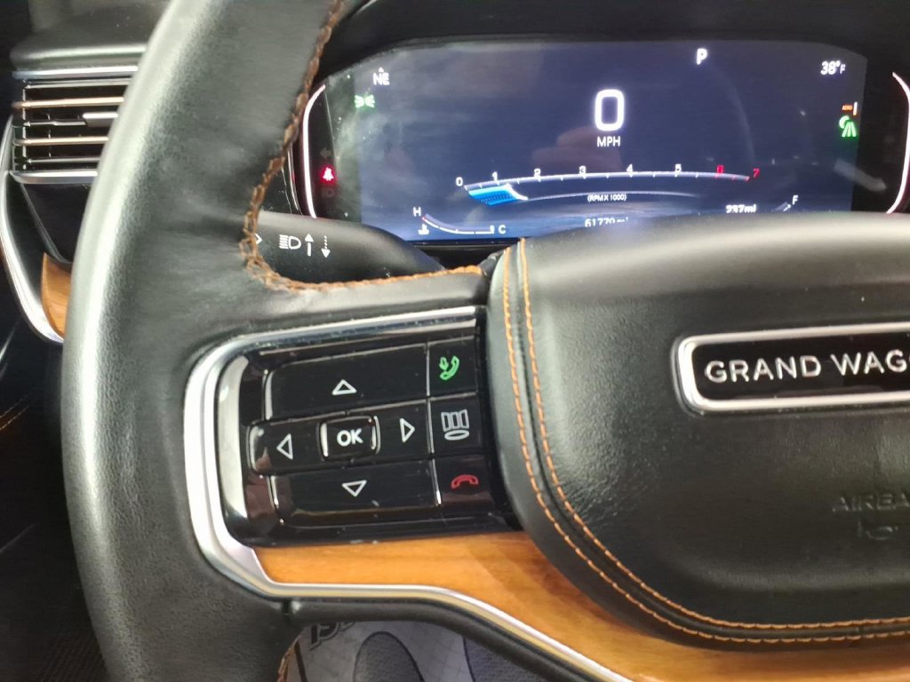 Used 2024 Jeep Grand Wagoneer L Series III AWD/4WD image 18