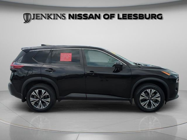 Certified 2022 Nissan Rogue SV image 3