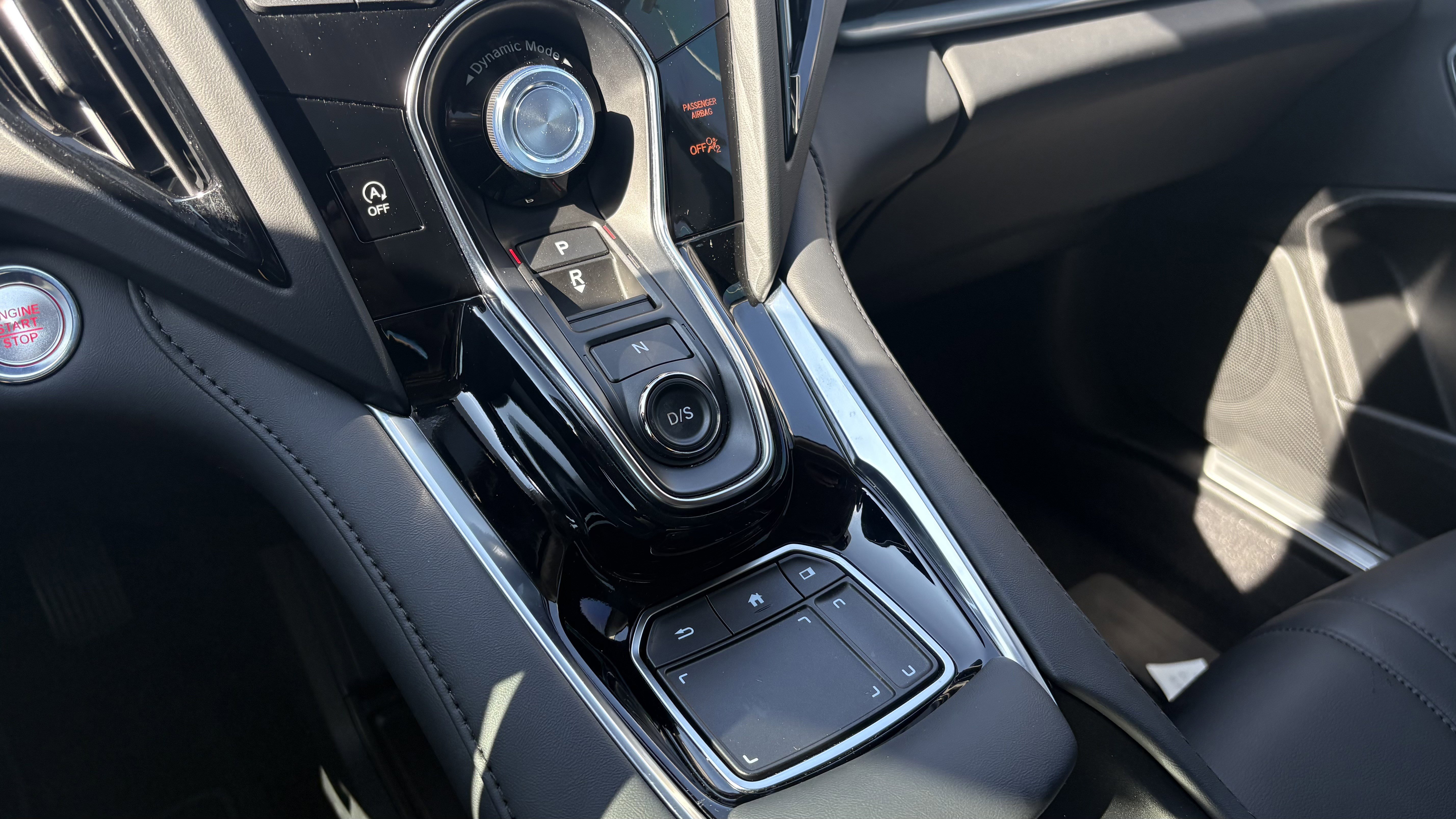 Used 2024 Acura RDX SH-AWD image 27