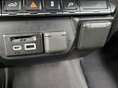 Used 2019 Chevrolet Silverado 1500 LT w/ All-Star Edition image 4