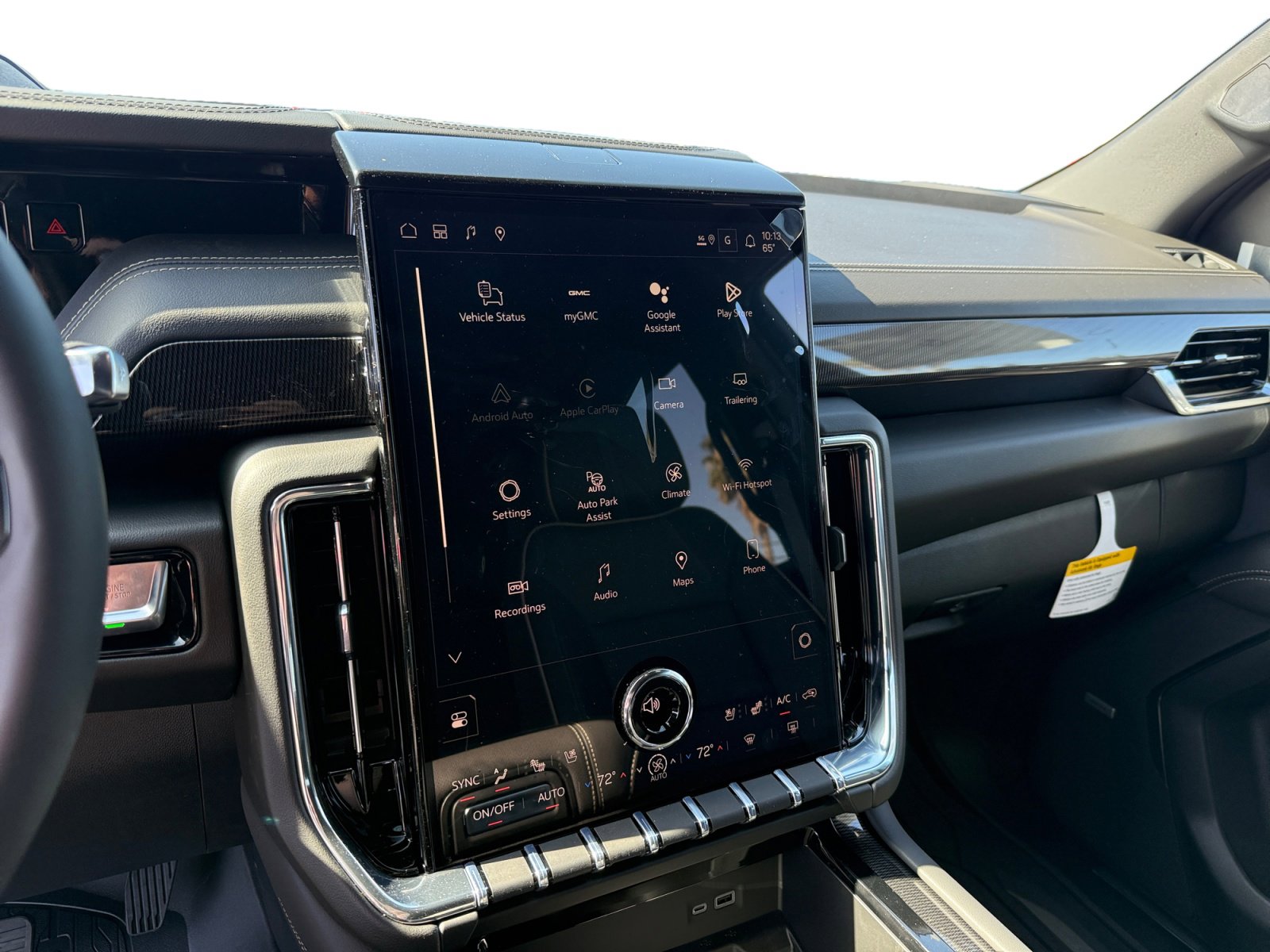 New 2026 GMC Yukon XL Elevation w/ Elevation Premium Package image 12