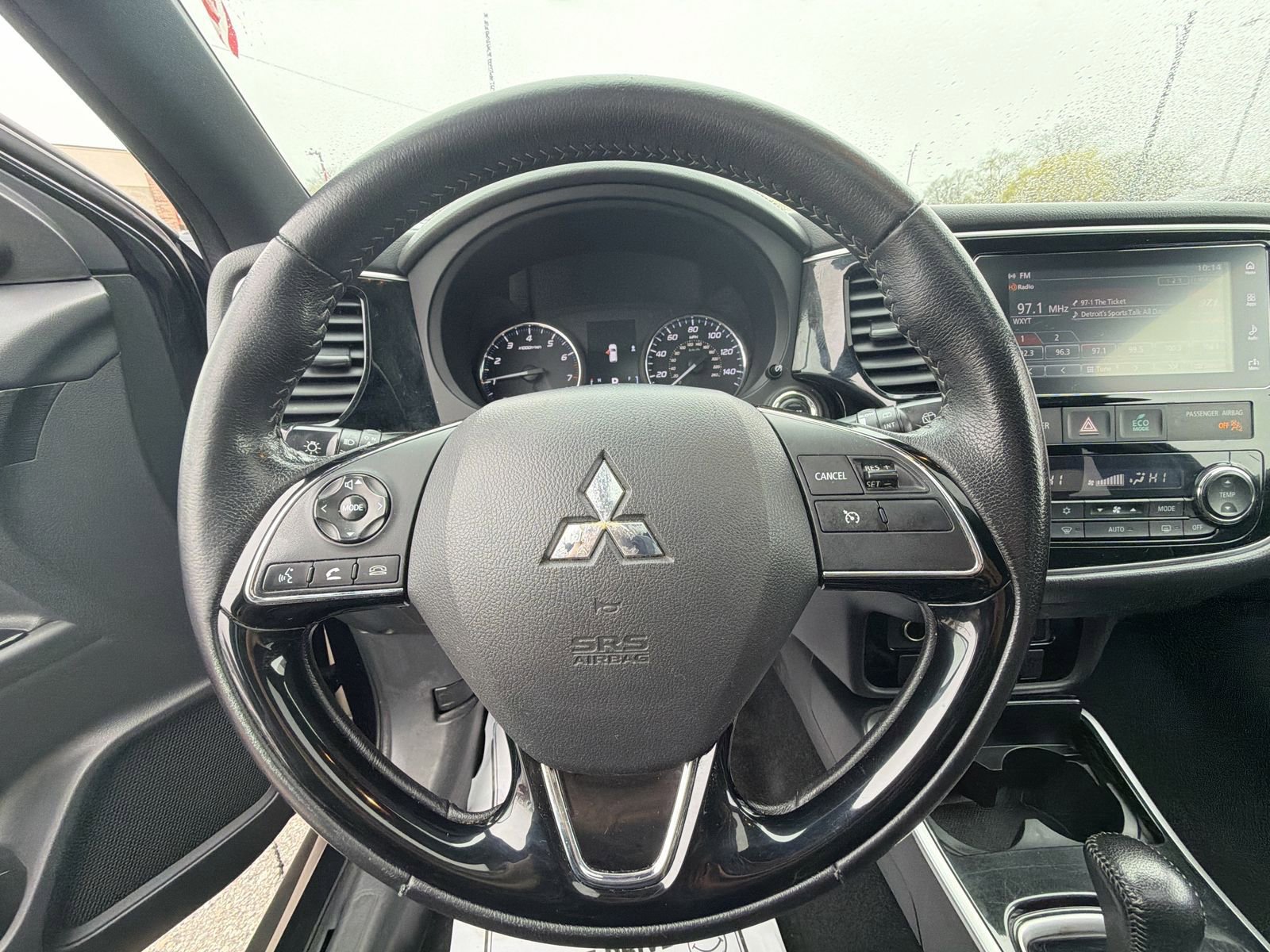 Used 2018 Mitsubishi Outlander LE image 25