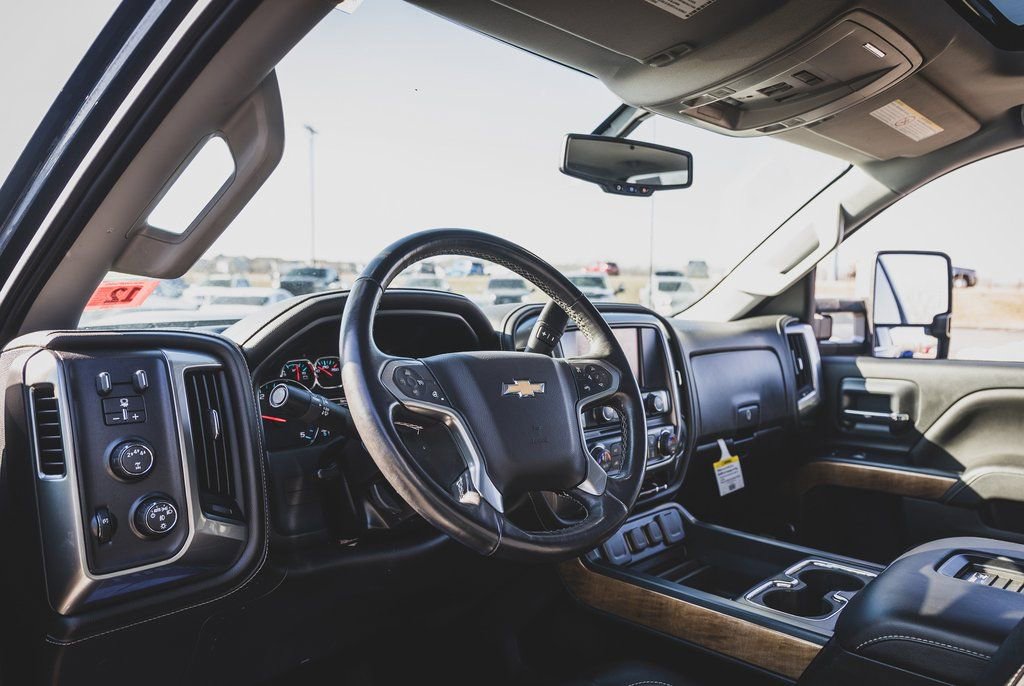 Used 2017 Chevrolet Silverado 2500 LTZ w/ Duramax Plus Package image 2