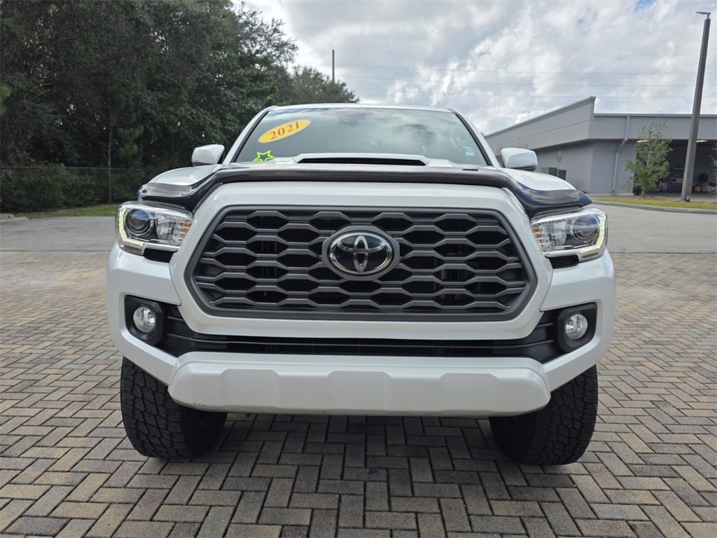 Used 2021 Toyota Tacoma TRD Sport w/ Technology Package image 2