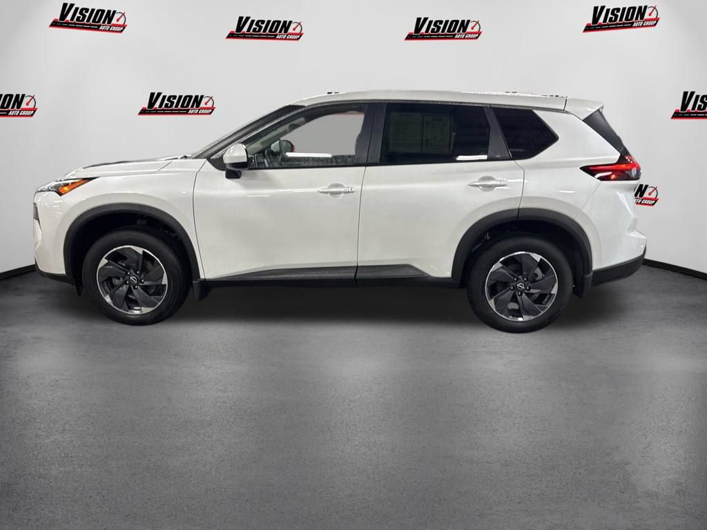 Used 2024 Nissan Rogue SV AWD/4WD image 8