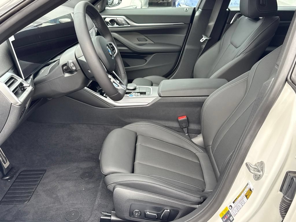 New 2026 BMW i4 eDrive40 w/ M Sport Package RWD image 17
