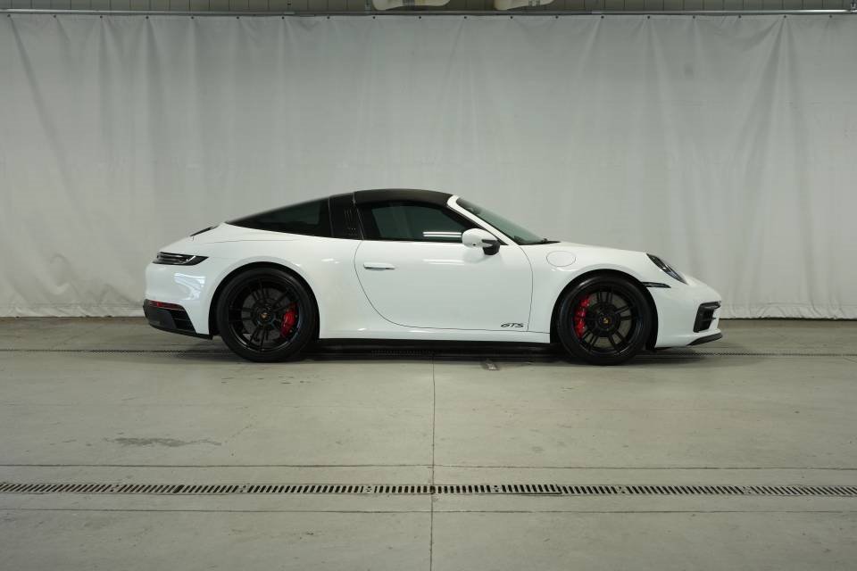 Used 2023 Porsche 911 Targa 4 GTS image 8