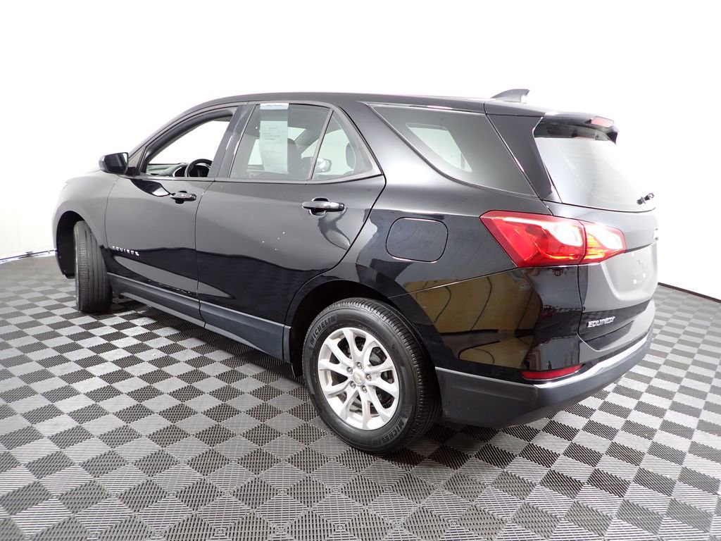 Used 2018 Chevrolet Equinox LS FWD image 12