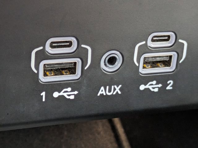 Used 2024 Jeep Wagoneer Series II w/ Flexible Seating Group image 26