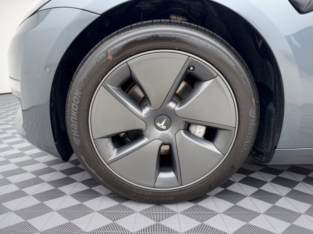 Used 2021 Tesla Model 3 Standard Range Plus RWD image 13