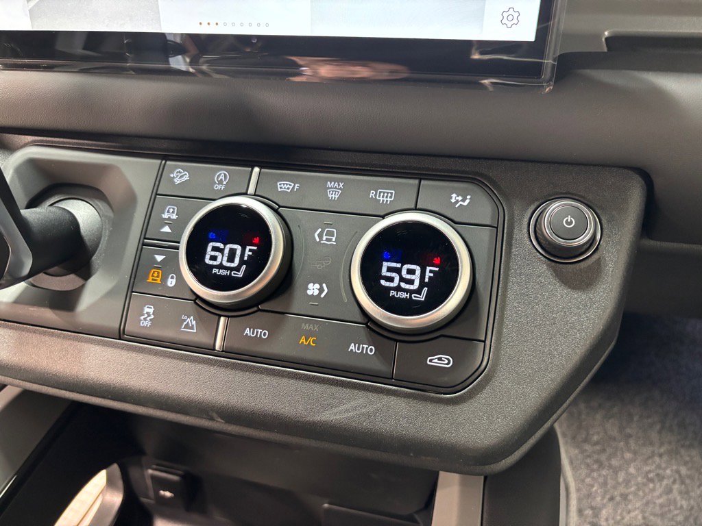 New 2025 Land Rover Defender 110 V8 image 16