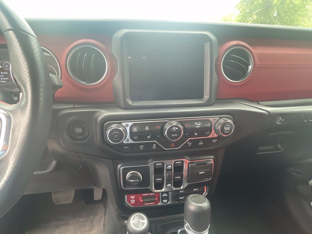 Used 2023 Jeep Wrangler Unlimited Rubicon 392 AWD/4WD image 24