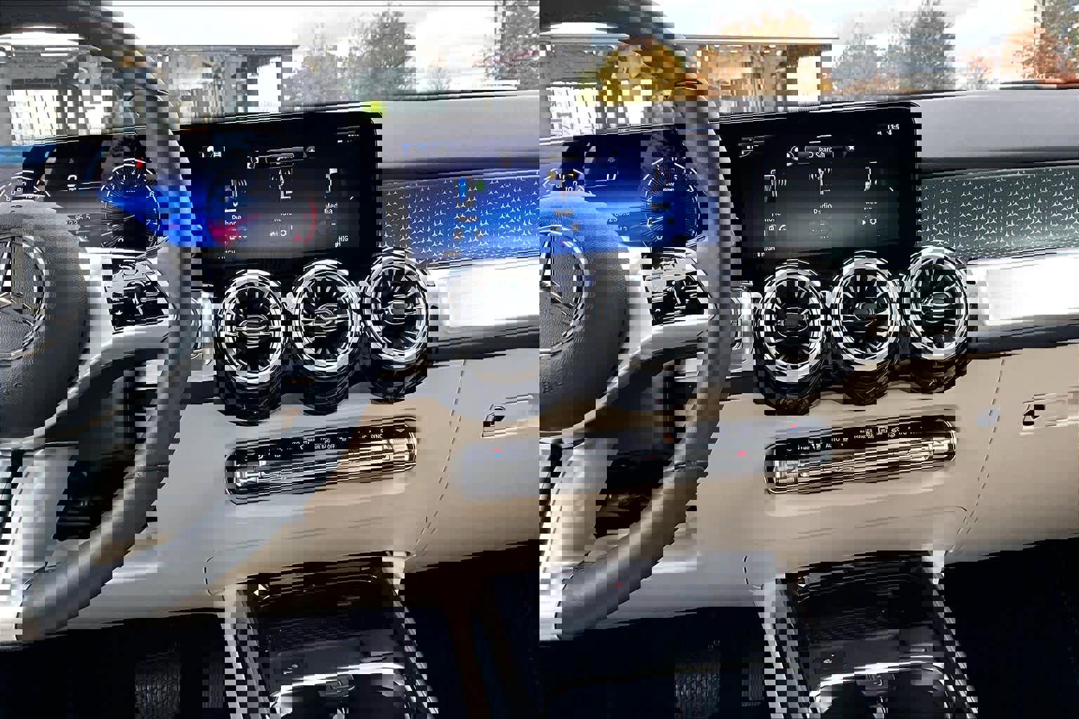 Certified 2025 Mercedes-Benz GLB 250 GLB 250 image 7