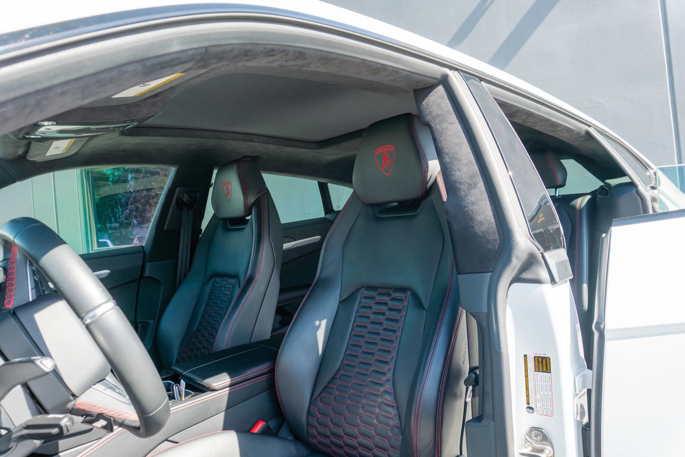 Used 2021 Lamborghini Urus image 48