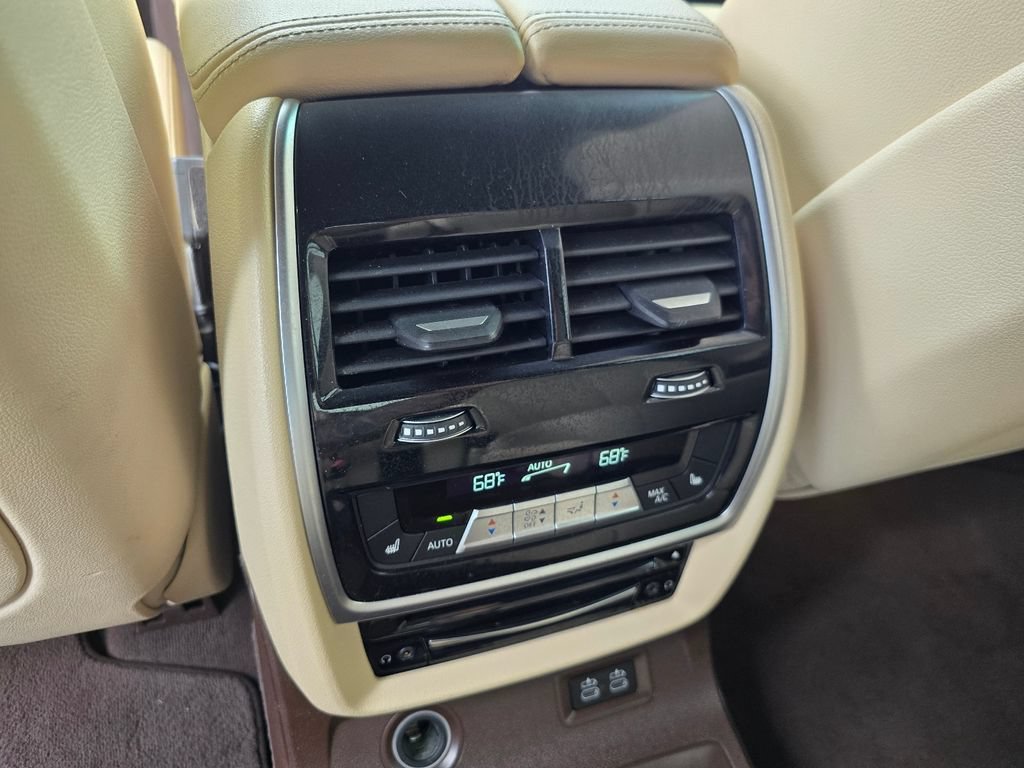 Used 2019 BMW X7 xDrive50i w/ M Sport Package AWD/4WD image 24