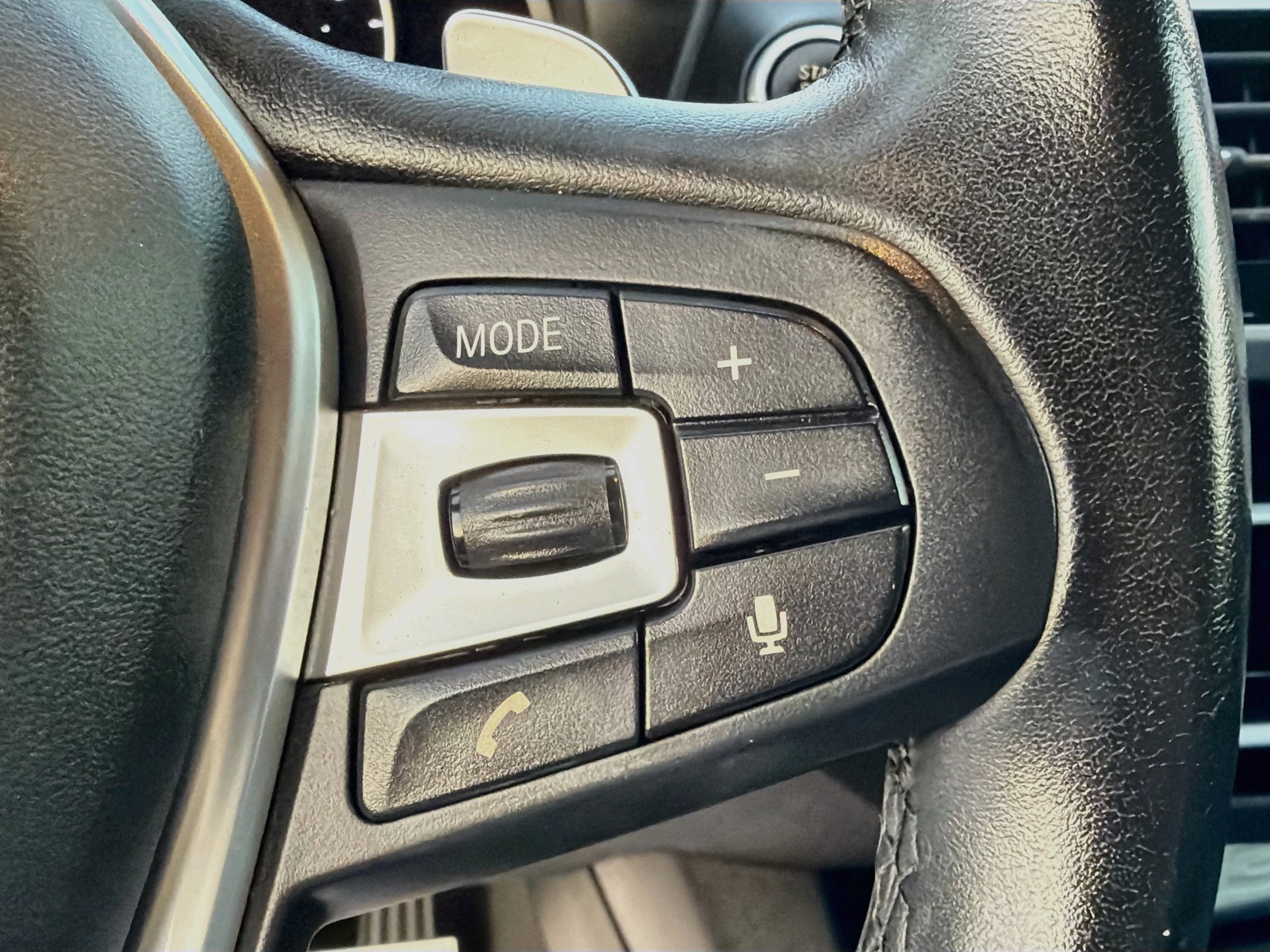 Used 2019 BMW X3 xDrive30i w/ Driving Assistance Package AWD/4WD image 38