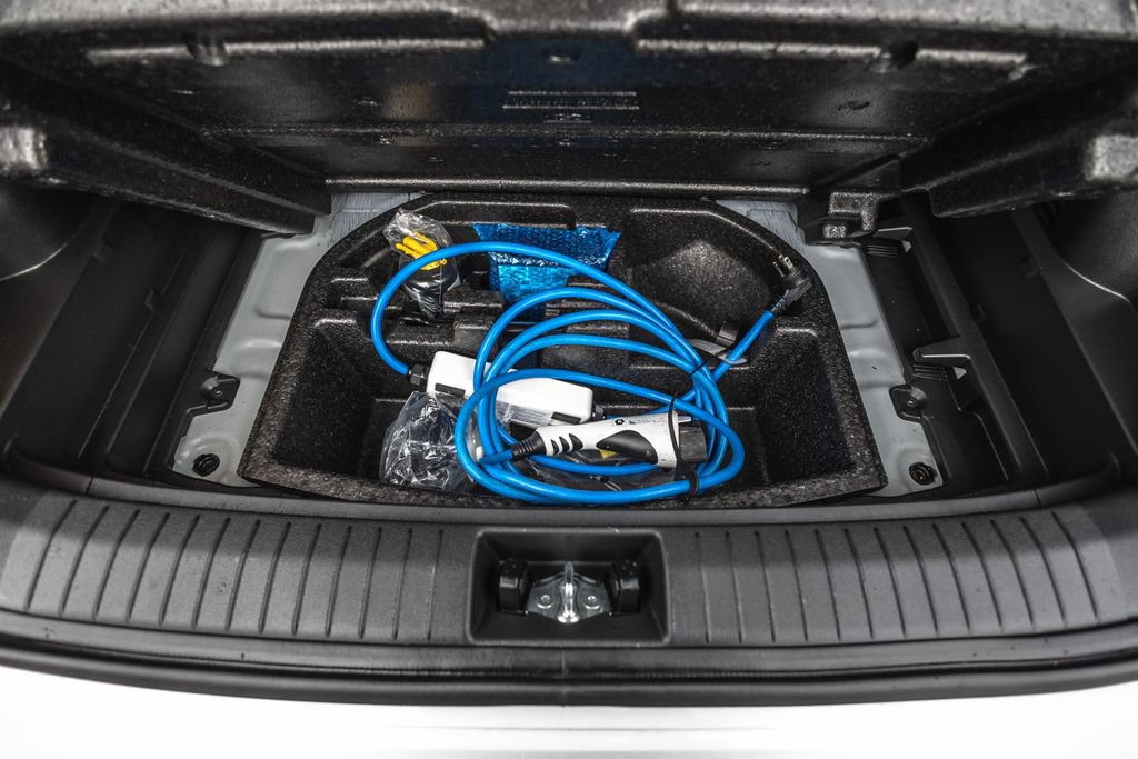 Used 2023 Hyundai Kona SE w/ Cargo Package image 36