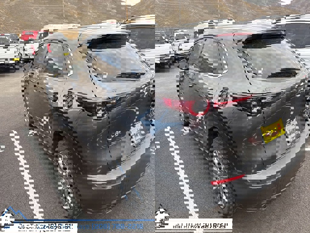 Used 2020 MAZDA CX-30 FWD w/ Select Package image 2