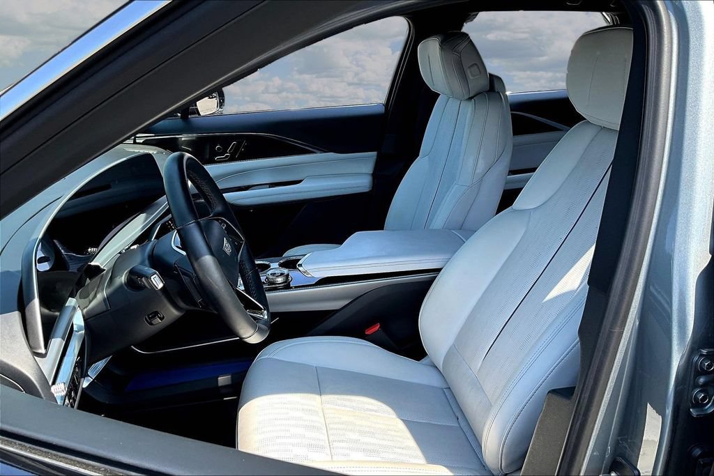 Used 2024 Cadillac Lyriq Luxury RWD image 21